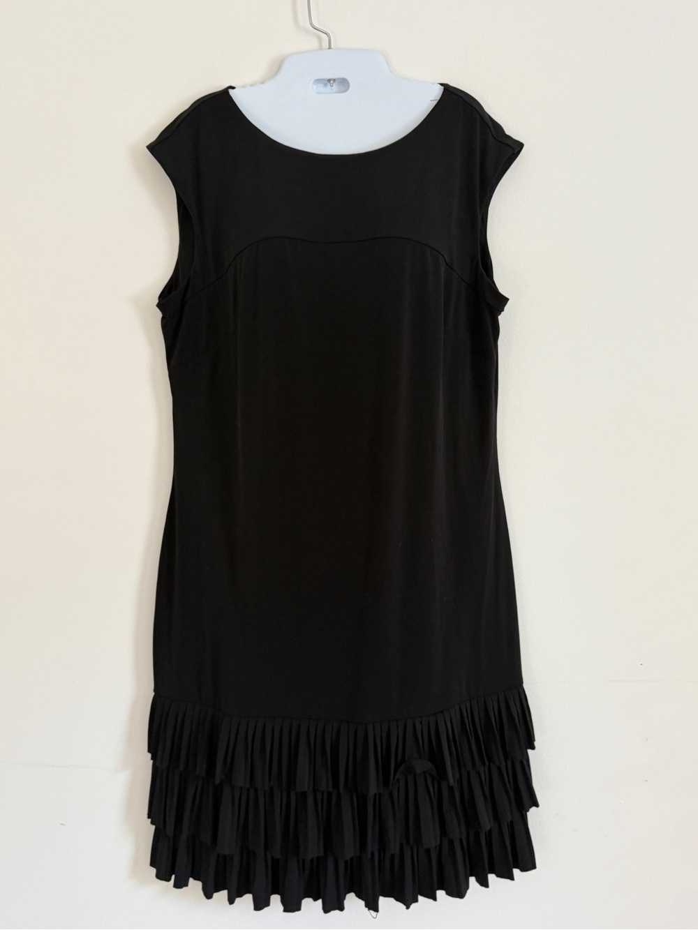 Peter Nygard Black Sleeveless Tiered Ruffle Mini Dress